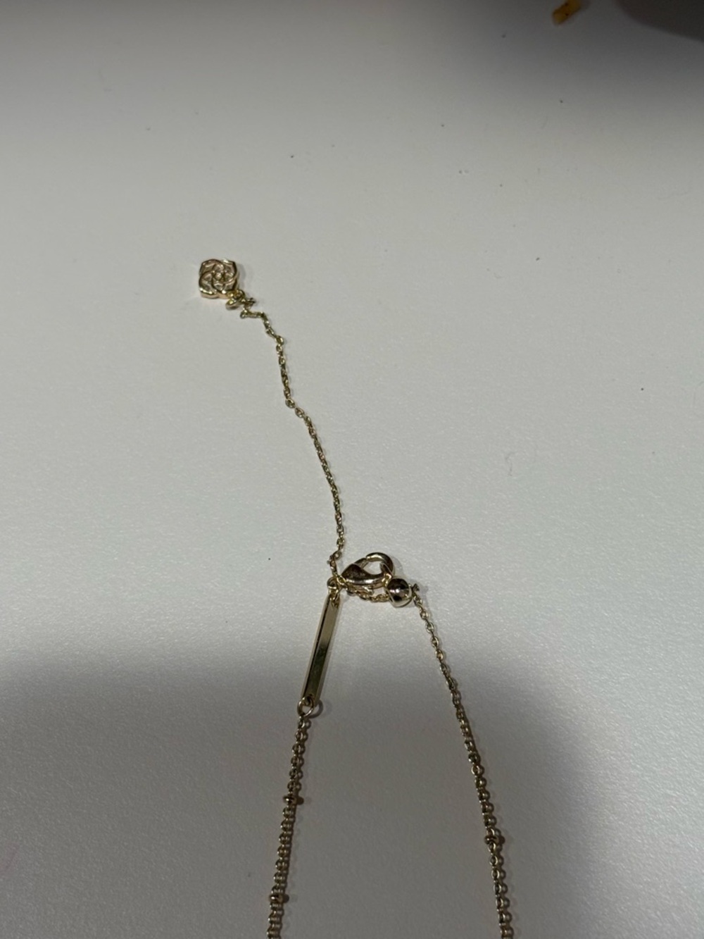 Kendra Scott Mini Elisa Gold Satellite Short Pendant Necklace in Ivory - Picture 3 of 5